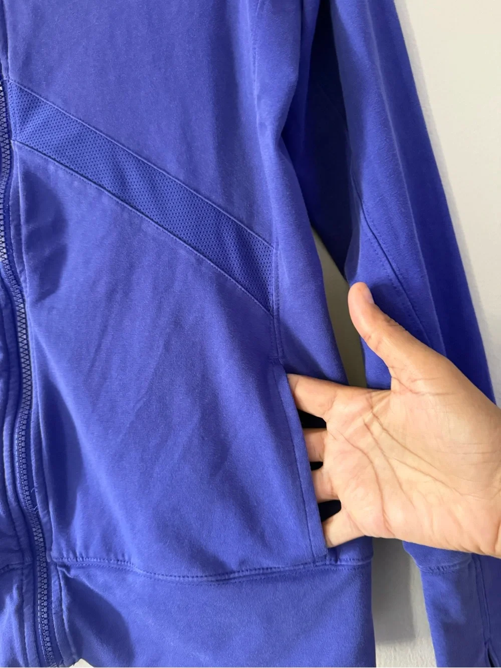 Nike Dri-FIT Women’s Full Zip Athletic Jacket – Size Large